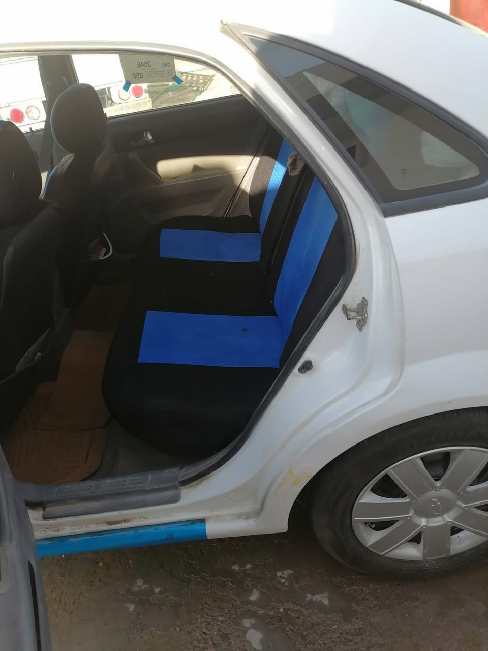 السلام عليكم: اوبترة ٢٠٠٩ محور كير ومحرك كورلا ، للبيع فقط، و(شرط التحويل) رقمها بغداد باسمنا، صدر جديد ، تدفئة تبريد كهربائيات كلها شغالة، سنتر لك بصمة،محرك خير من الله تنسى العطلات مال كراب، السعر ٥٣ وبيها مجال للطيبين المكان (بغداد/ بعقوبة) وين تحب موجودين ***********
