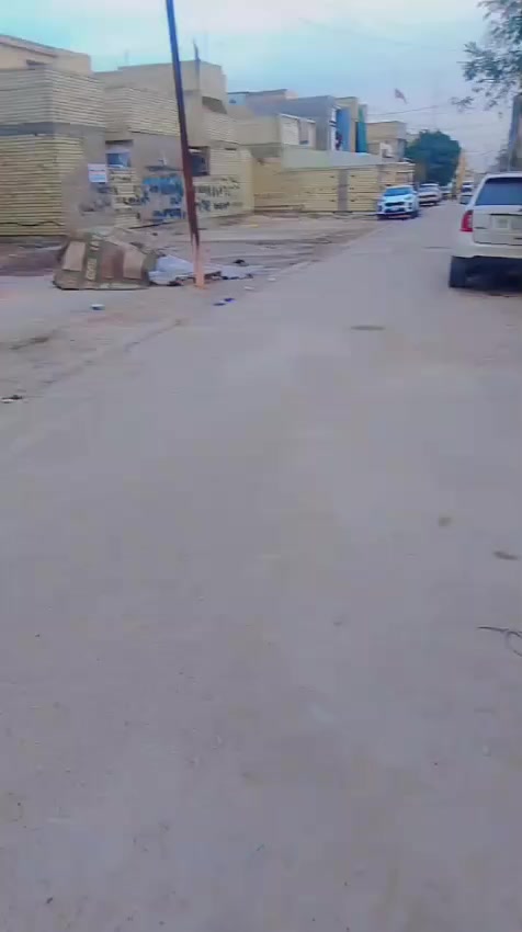 سلام عليكم بيت للبيع بل مربع الثاني 50متر 3غرف نوم بيت جديد هسه طالعه لعماله منه
***********
