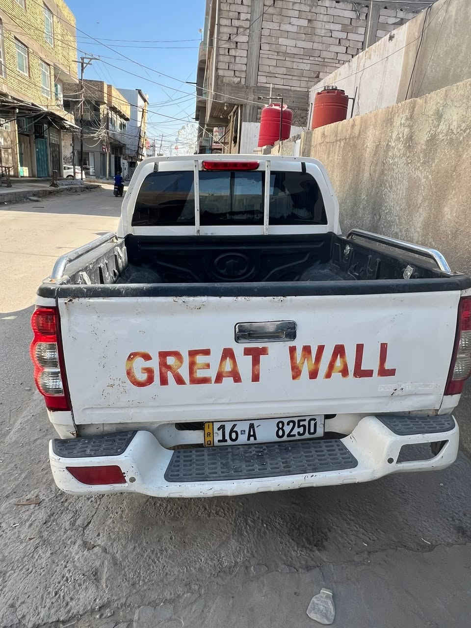 سلام عليكم للبيع بيكم كريت٢٠١٢  رقم قادسيه سنويه باسمي تحويل بساعته ضريبه ساقطه عنه سياره مثل مابلصوره بيه خياس قليل.  شغاله وجاهزه مكينه  باتري جديد كير سليم اكسن سليم خياس فقط بلرباعي. بدي وغيره سليم مكفوله من ضربه للستفسار الاتصال فقط مارد مراسله 
*********** واتساب
