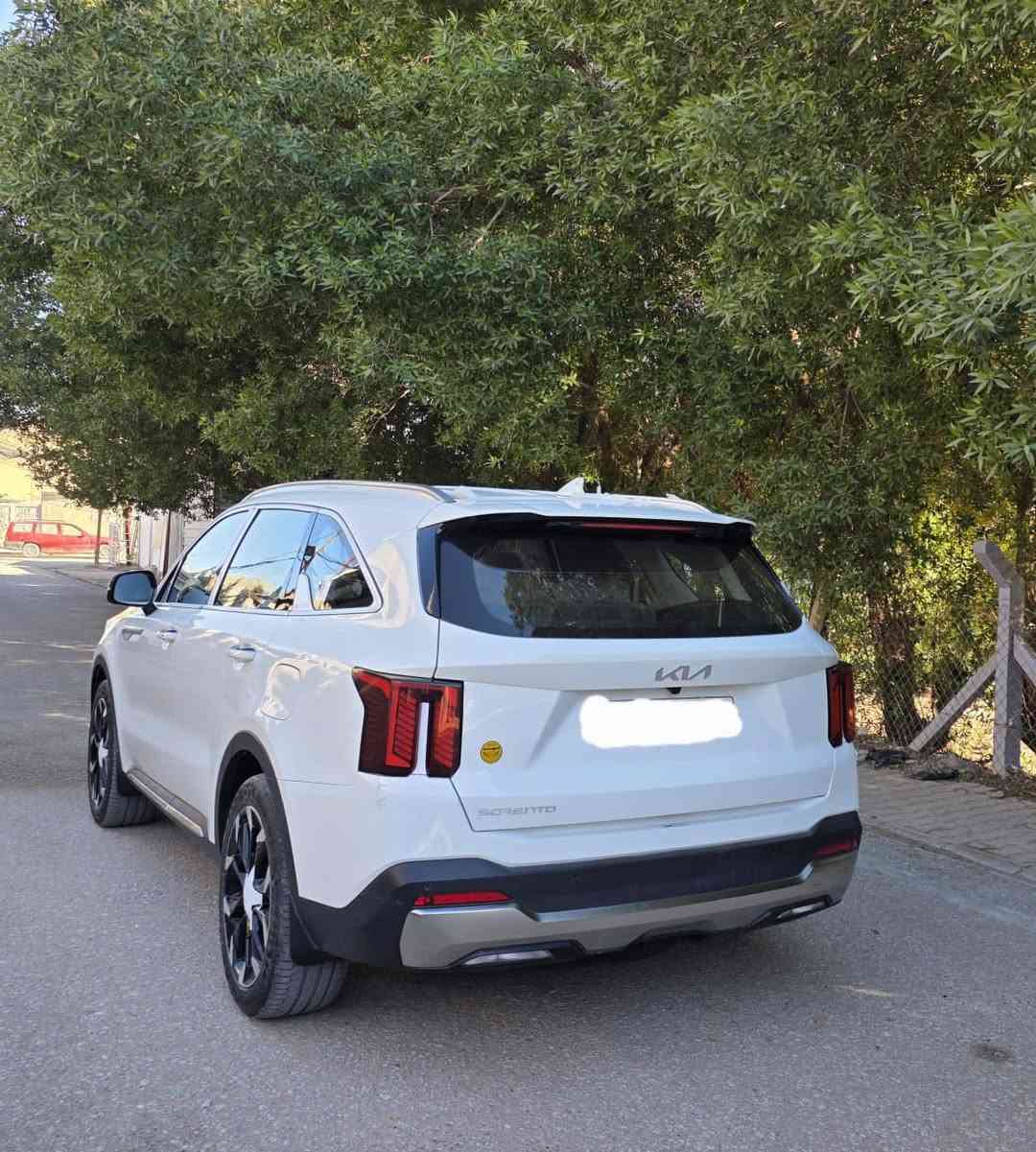 كيا سورنتو 2025 خليجي
ماشيه 14. الف كيلو فقط

رقم اربيل 

مكينة ستة سلندر كفاله عامه وعلى وضع الوكاله 

المواصفات :- 

ويل ٢٠ 

بصمة 

شاشة متصله

كير ماوس 

شفتات ستيرن 

تشغيل عن بعد 

حساسات 

ثلاث انظمة قياده 

شحن لاسلكي

جنطة كهرباء

الخ من المواصفات المعروفة …..

٣١٣

مكان السياره -النجف الاشرف 

***********
