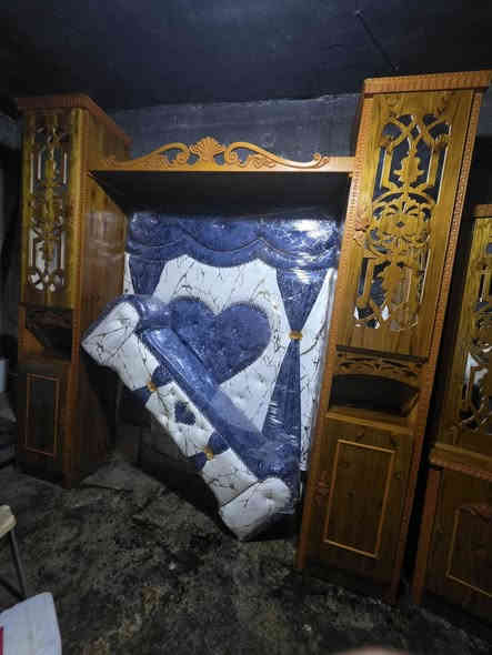 غرفه 5 ابواب. ابراج ملحق جديد يدات زان نقش زان صاج 5مليم شرط السعر 900 السعر ثابت عنوان باب جديد داخل ساحة نادي الفتوه الرياضي مقابل افران السيد *********** اسيا *********** مايشتري لا يخابر  رجا
