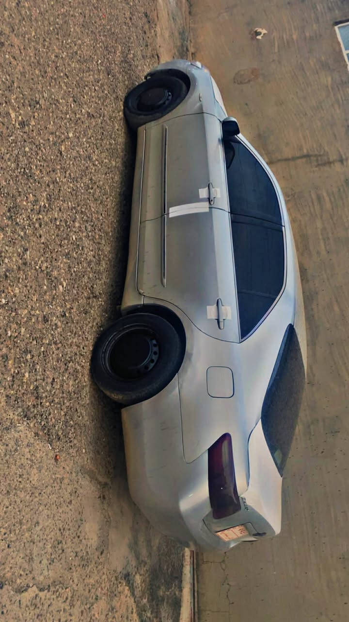 سه ره تا به ناوي خواي که وره و ميهره بان. كامري مؤديل 2008 ليزه ري دوبه ي گيرو مه كينه ي به شه رت ته بريد سارد و گه رم كاره باي سه قف وحيزام به شه رت تايه و ويلي تازه 4 جام كاره با سه ياره يه كي بيمه سره فه مشه تريت ته له فون بكه له خزمه تام..ژ..*********** ئه دمين گيان وه ري گره
