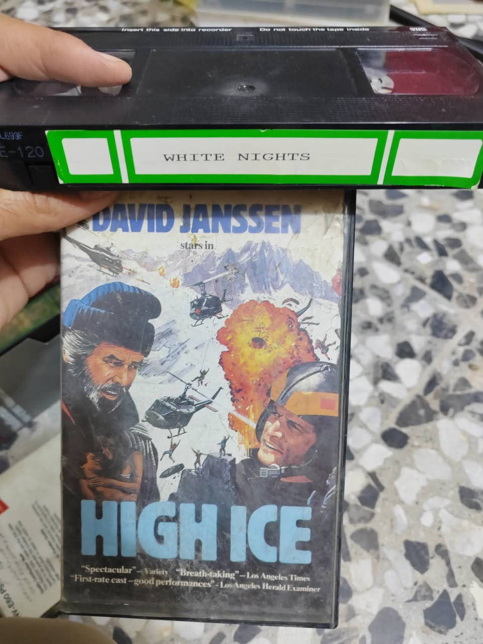 42 شريط فيديو  
سعر المجموعة 40 مع التوصيل


**إذا كنت صاحب هذا الإعلان وتريد حذفه لأي سبب، رجاءا أرسل رسالة إلى الدعم الفني**
