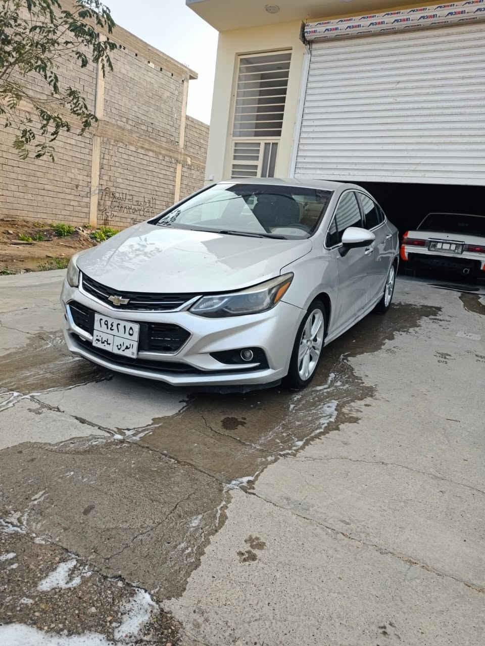 موديل   2017
امروس او بيع 
سعر  93وبي مجال بسيط 
وسياره فول مواصفات ما عدى سلايت
قطعتين صبغ جاملغ بونيد
 بدون دواخل 
عنوان   ديالى خانقين 
***********
