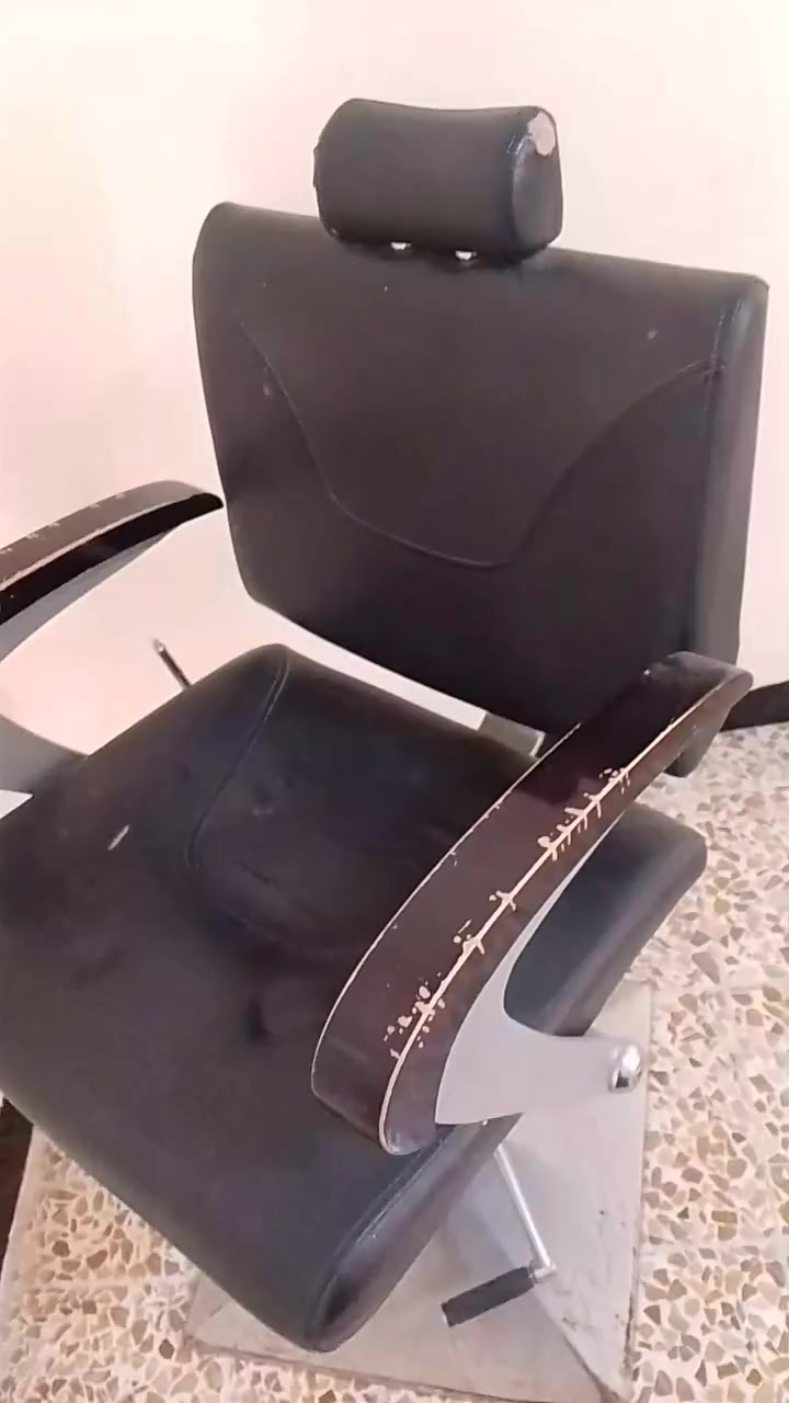 كرسي حلاقه نضيف جك شغال السعر ٧٠وبي مجال


**إذا كنت صاحب هذا الإعلان وتريد حذفه لأي سبب، رجاءا أرسل رسالة إلى الدعم الفني**