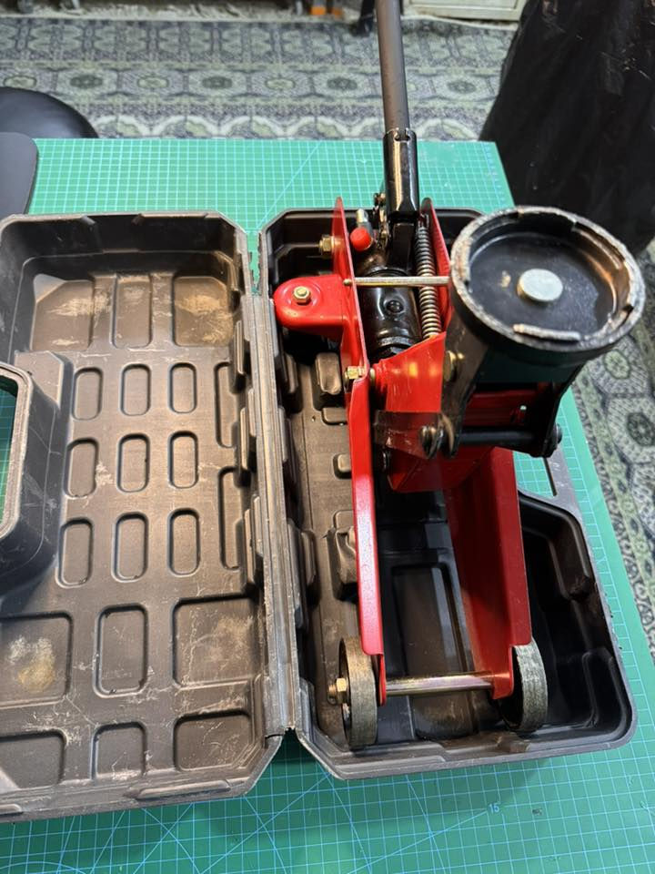 للبيع
جك سيارة مستخدم مره وحده 
السعر 40 الف مع توصيل


**إذا كنت صاحب هذا الإعلان وتريد حذفه لأي سبب، رجاءا أرسل رسالة إلى الدعم الفني**