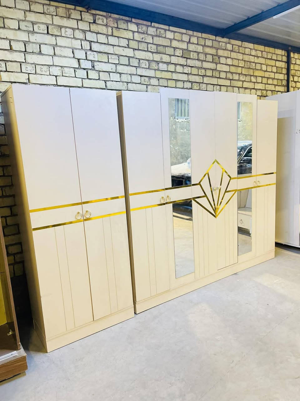 غرفه ترڪي مستخدم
مديل حديث 🇹🇷
10قطع 
جربايه مخزن 🛌
شازلون مخزن 💢
نضافه 95\💯
نضام ابواب 💢
السعر 750قفل 💸
***********
مع شد🪛 ونقل 🚚  مجاني  داخل بغداد  محافظات بكروه
