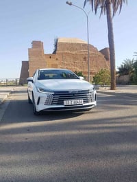 بي واي دي دستروير 2025 ماشية 2000 السيارة جديدة اخت الزيرو مكفولة.. مك...