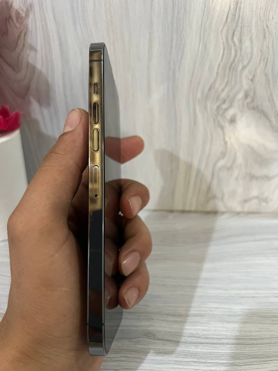 ايفون 13برو ماكس 256 جهز لوك
مبدل شاشه اولد 120هرتز 
بطاريه 83مال تفصيخ جهاز ثاني 
كامرات تصوير دمعه 
فيت ايدي شغال 
سعر 475
مكاني كركوك عمل شعبي 
اي استفسارات خاص او واتساب ***********
