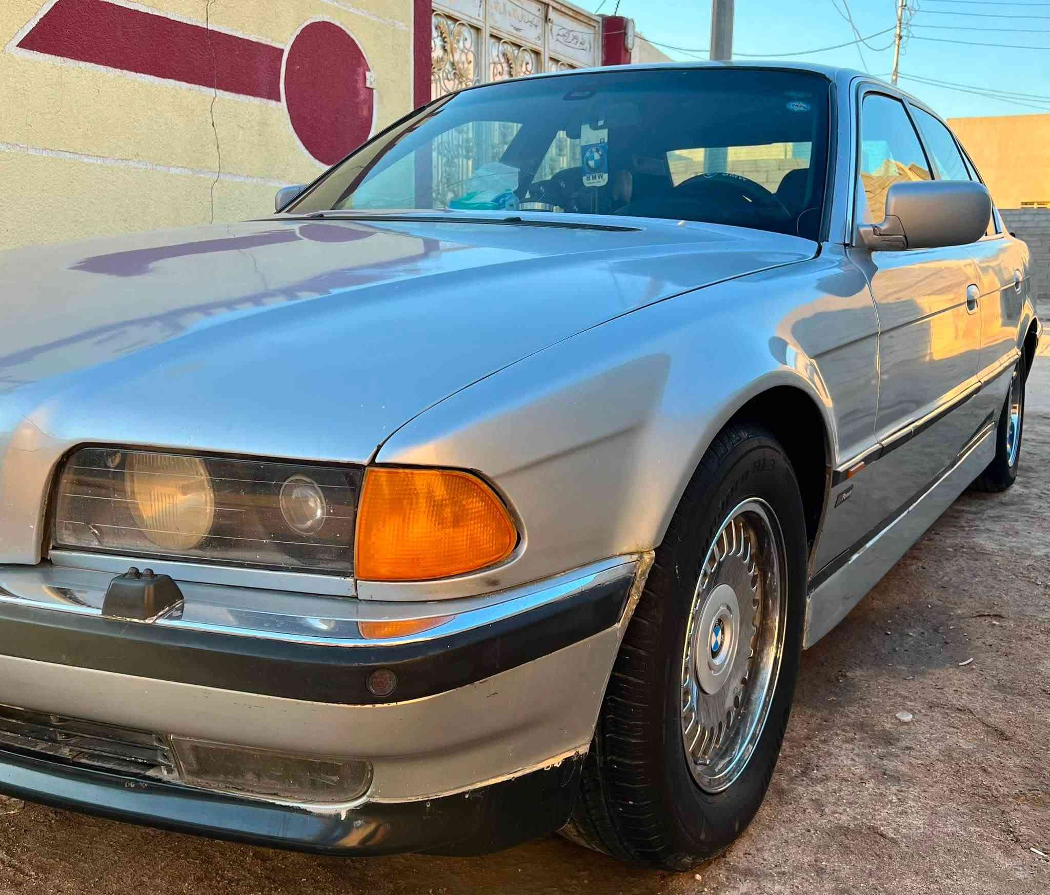 السلام عليكم : BMW E38 730 خفاش للبيع فقط السياره بأسمي سنويته لل2027 السعر 65 المكان البصرة / قضاء الزبير اي استفسار الاتصال على رقمي بي واتساب ***********
