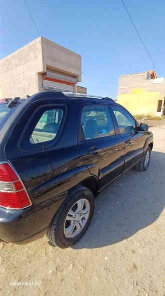 السلام عليكم سبورتج ٢٠٠٨ بغداد رقم دولي هزة جديده السياره نضيفه فقط جراد بنيد مصبوغ دعاميه الورا قبق البانزين شوي مصبوغ من عده السياره حدااديه ١٠٠/١٠٠تخم تاير جديد تبريد شغال تدفئه مكاني بغداد الشعب مكينه ٢٠٠٠  *********** بغداد
