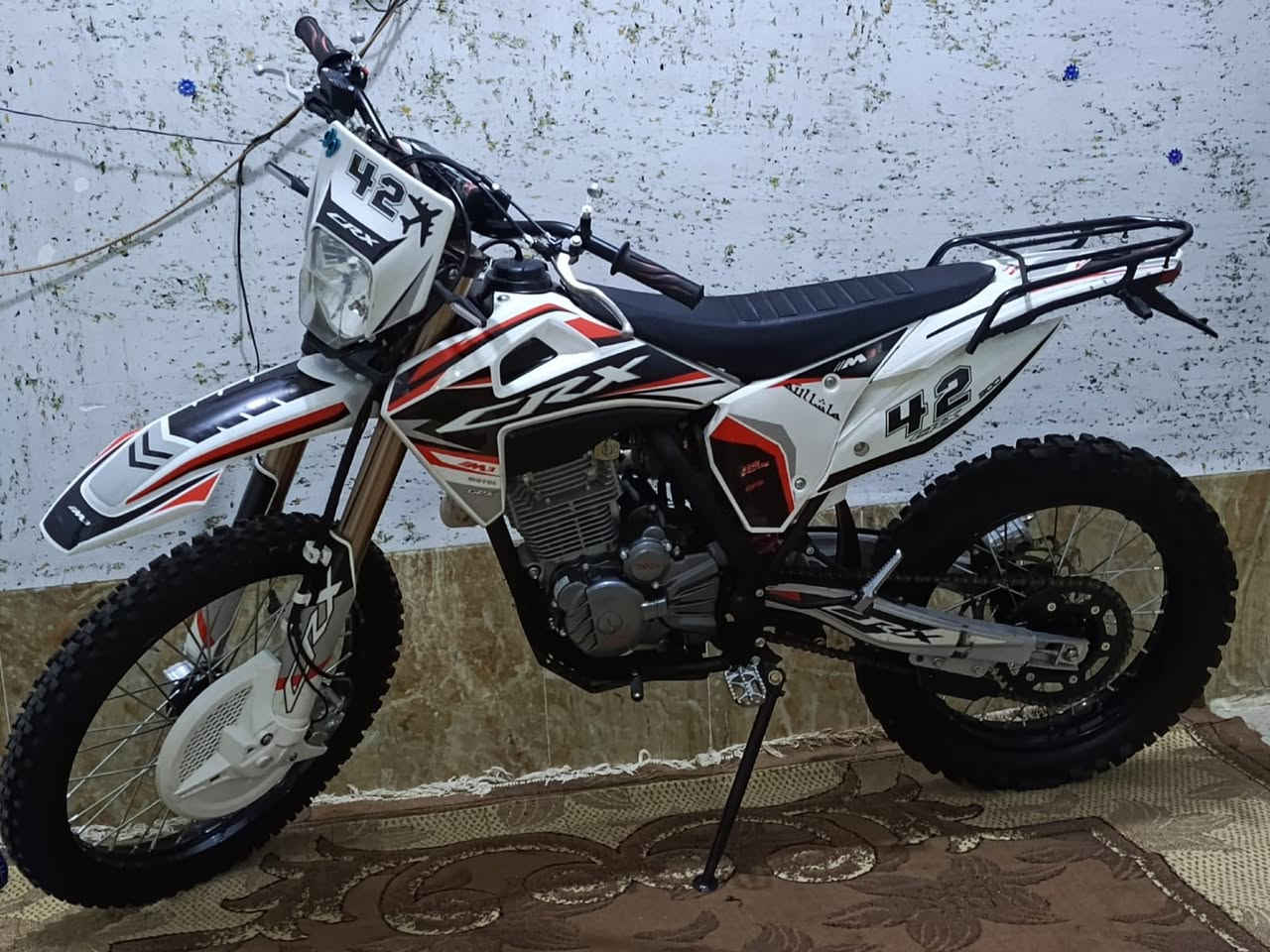 سلام عليكم اخوان دراجه سي آر اكس مكينه 300cc صوت رياضي دراجه كفاله من كلشي فقط منفيس موديل 2025دراجه مستخدمه شهر فقط بانزين محسن ودهن اصلي اول تبديله دهن الهه 

***********
