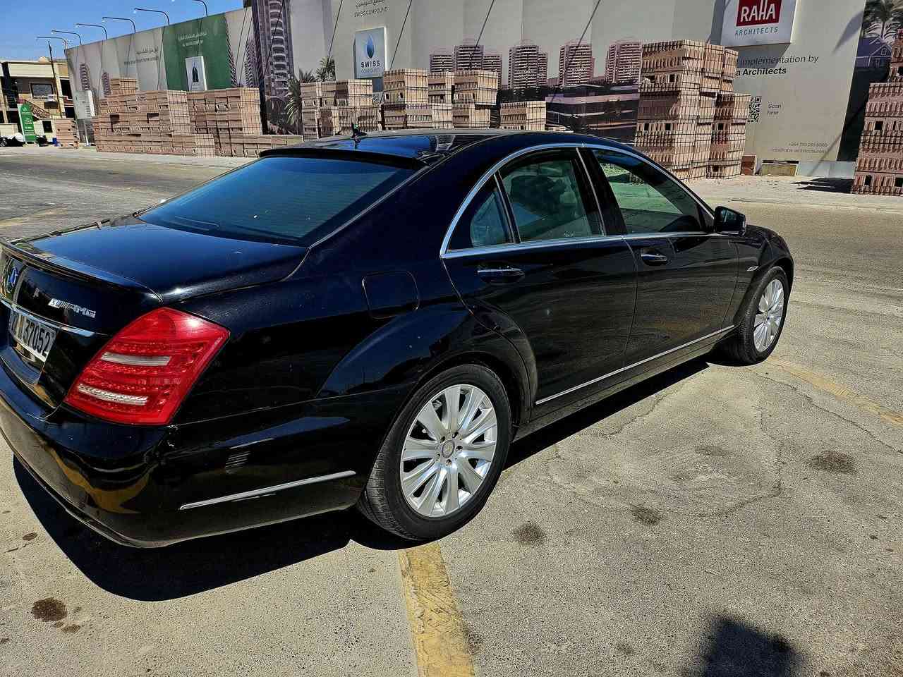 مارسيدس s350 موديل ٢٠٠٩ محدث ٢٠١٣ رقم اربيل باسمي هزه وسنويه جدد سياره خليجيه بيها بنيد وجاملغ كلير فقط مواصفات فول رادار ناظور ليلي جكات تصعد وتنزل ابواب وجنطة شفط فتحه كشنات تدفأه تبريد وكهرباء بردات كهرباء وبعد مواصفات.
العنوان / بغداد الغزالية

للاتصال/ ***********
