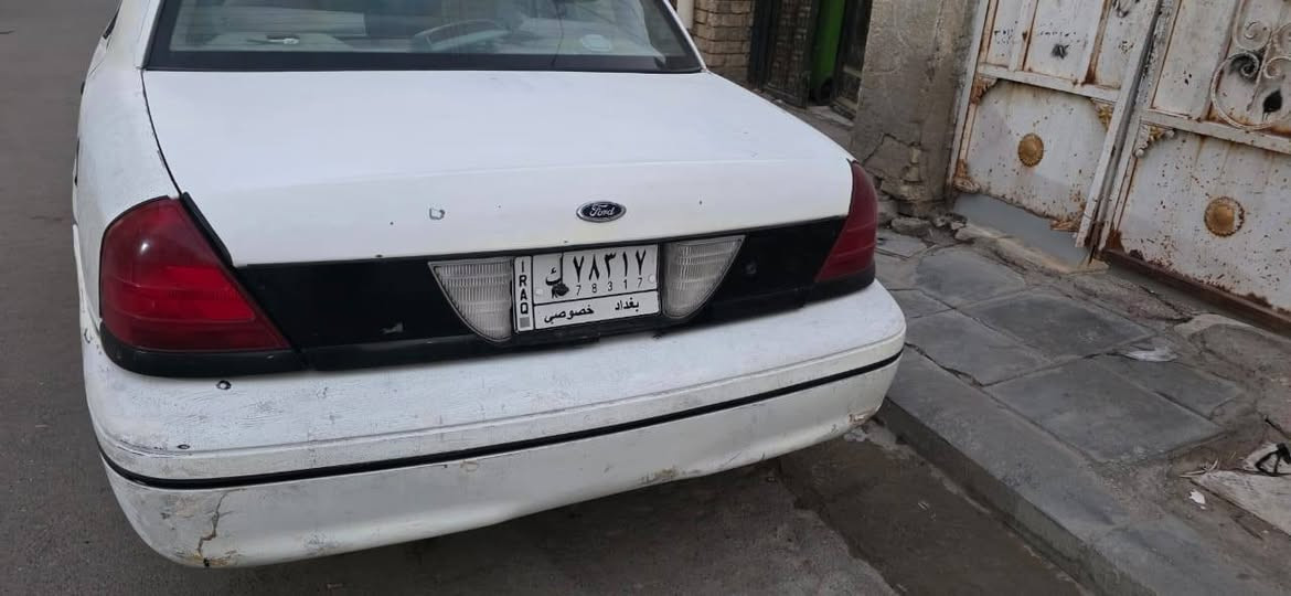 السلام عليكم اسعد الله اوقاتكم سيارة فورد فكتوريا موديل 2000 السيارة بأسمي هزتها بشهر 11 السيارة محورة 6 سلندر  vvt  للبيع تفصيخ او كاملة الاتصال ع الرقم *********** او راسلني ع الخاص العنوان ناصرية مركز للعلم السيارة شغالة والمحرك بحالة جيدة جدا
