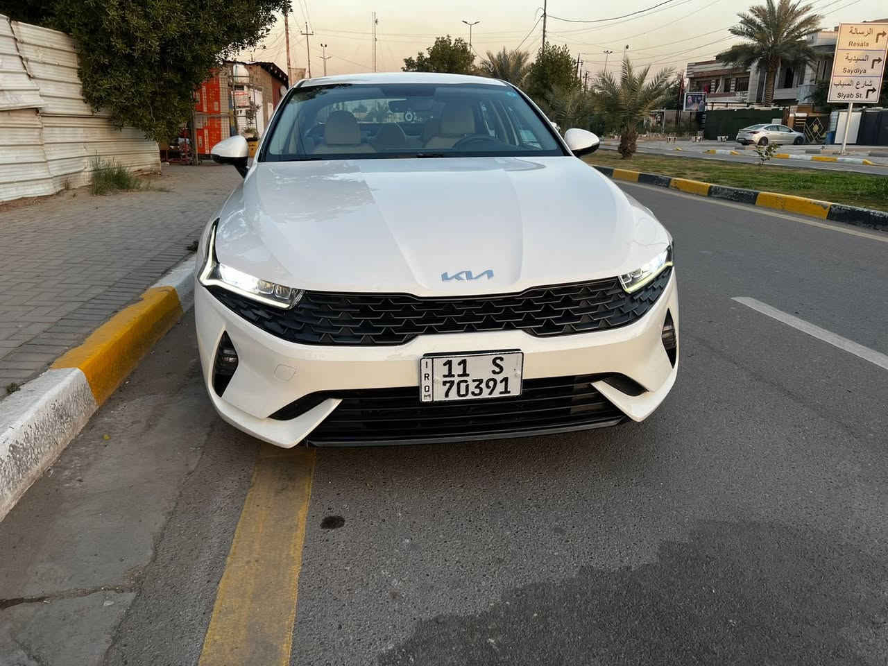 كي فايف K5 موديل 2023
‏‎فول 1/1  عدة البانوراما رقم بغداد الدولي بأسمي 

‏‎خليجي ماشيه (30 الف) بحالة الوكاله حقيقي 

‏‎‏K5 على وضع الشركة بعدها

‏‎محرك 2500 الجبير المرغوب 

‏‎المواصفات 

‏‎دخول ذكي بصمة + تشغيل عن بعد 

‏‎شاشة اصلية + كاميرا دواره

ابل كار بلي أندرويد 

‏‎حساسات امامي خلفي

مصابيح هيلوجين ثلجي 

‏‎المصابيح الامامية زنون +LED

‏‎المصابيح الخلفية LED

‏‎اضائه ضبابيه

‏‎مقاعد مخمل  + كهرباء 

‏‎سايد بريك بصمة

‏‎مثبت سرعة

‏‎فول تحكم ستيرن

‏‎5 وضعيات قيادة SMART-ECO-COMFORT-SPORT-COSTOM

‏‎مري كهرباء قلاب 

‏‎تبريد قطعتين 

تبريد منفصل 

محرك كير شرط بلادي

السياره مكفوله من الفتح والصبغ بيها بارد كلش كلش بسيط إصبعين بالجاملغ الأمامي 

السعر 196 وبيها مجال كلش كلش بسيط 

مكاني بغداد حي الاعلام 

للستفسار ☎️ :***********
