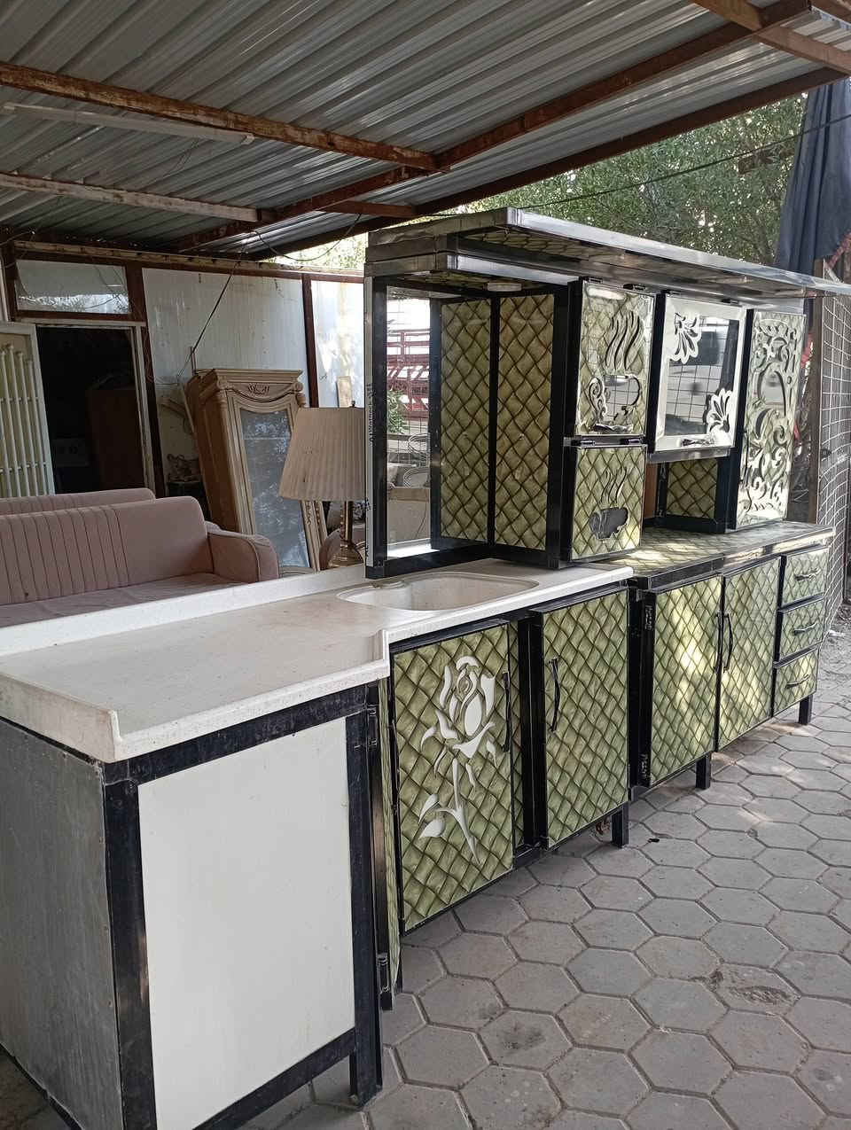 انواع الغراض المنزلية نجف حي الحسين خلف مطعم العزاءم مقابل هيئة الحج والعمره القديمه واتساب ***********
