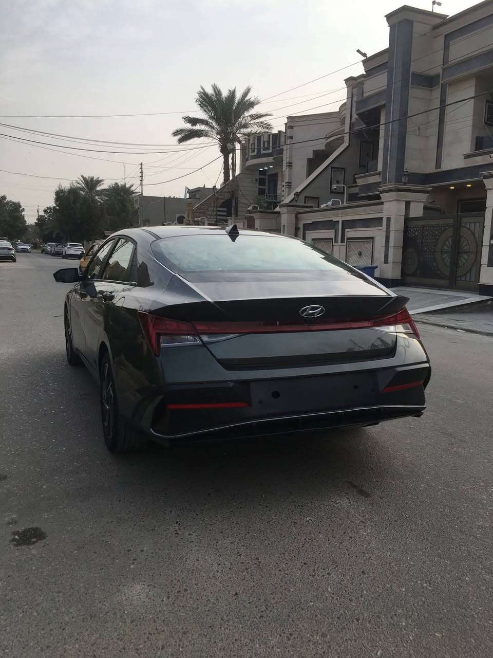 السلام عليكم
هونداي النترا لمتد 2024
وارد امريكي دخول جديد فول الفول
4 كاميرات لون زيتوني بدون رقم 
بدون ايرباك ماشية ألفين 

الضرر: بنيد تصليح وصبغ وقبق جنطه تبديل نفس الون
جاملغ خلفية تعديل على البارد ودعامية خلفية صبغ 
المواصفات:
بصمة 
تشغيل عن بعد
شاحن وايرلس
فتحة سقف سلايد روف
رادارات امامية قيادة ذاتية والحفاظ على المسار
رادارات جانبية نقط عمياء
رادارات خلفية تنبيه عبور + بريك ذاتي
لدات نهارية امامية
بك لايت خلفي لد شمعة
مقعد السائق كهرباء 
سستم صوت Bose
مكينة 2000 دوش
ويل كب 17 كروم
شاشة كبيرة لمس مع عدادات ديجيتال 
كاميرا خلفية دوارة
4 كاميرات محيطية 360 درجة
وضعيات قيادة سمارت نورمال سبورت
حساس هواء اطارات
اشاير بالمري
صندوق ذكي
مقاعد جلد 
تدفئة مقاعد امامية 
حساسات وقوف خلفية 
حساسات وقوف امامية
لايتات زينون عدسات
اشاير ديجيتال مع الكاميرا 

وباقي المواصفات المعروفة 
السعر 165 وبيها مجال
عنوان / بغداد الدورة
***********
