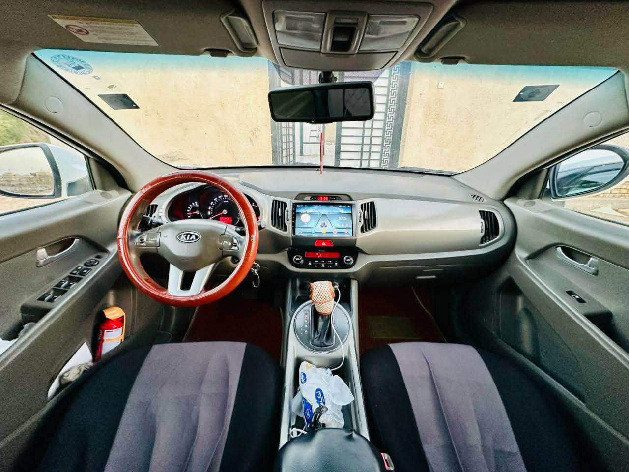 السعر 137
كيا سبورتج خليجي 2011
سنويه ورقم جديد مشروع وطني (بأسمي)
مكينه دوش المرغوبه شرط ما مفتوحه
السياره فول عدا البصمة
السياره كفالة ( فقط بيه شويه دحچه السونار والفحص مرفوق بل منشور )

العنوان الناصرية / الشرقيه
الهاتف ‏‪***********
