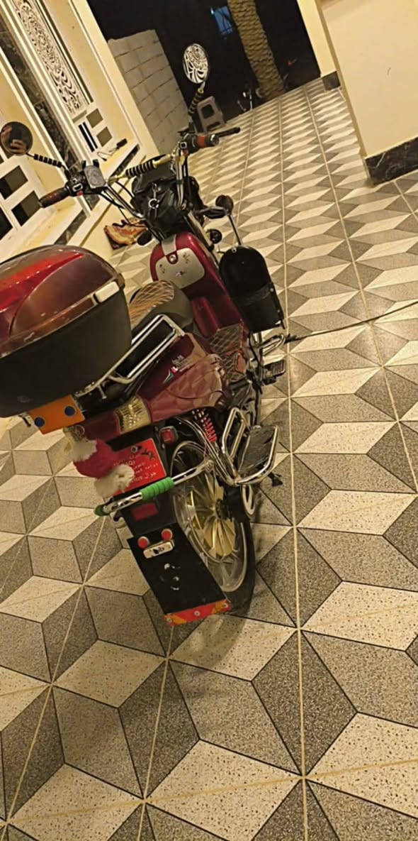 ماطور شحن لل بيع بطاريات جديد السعر 450بي مجال لي مو شراي. لا يتصل ***********بي وتساب
