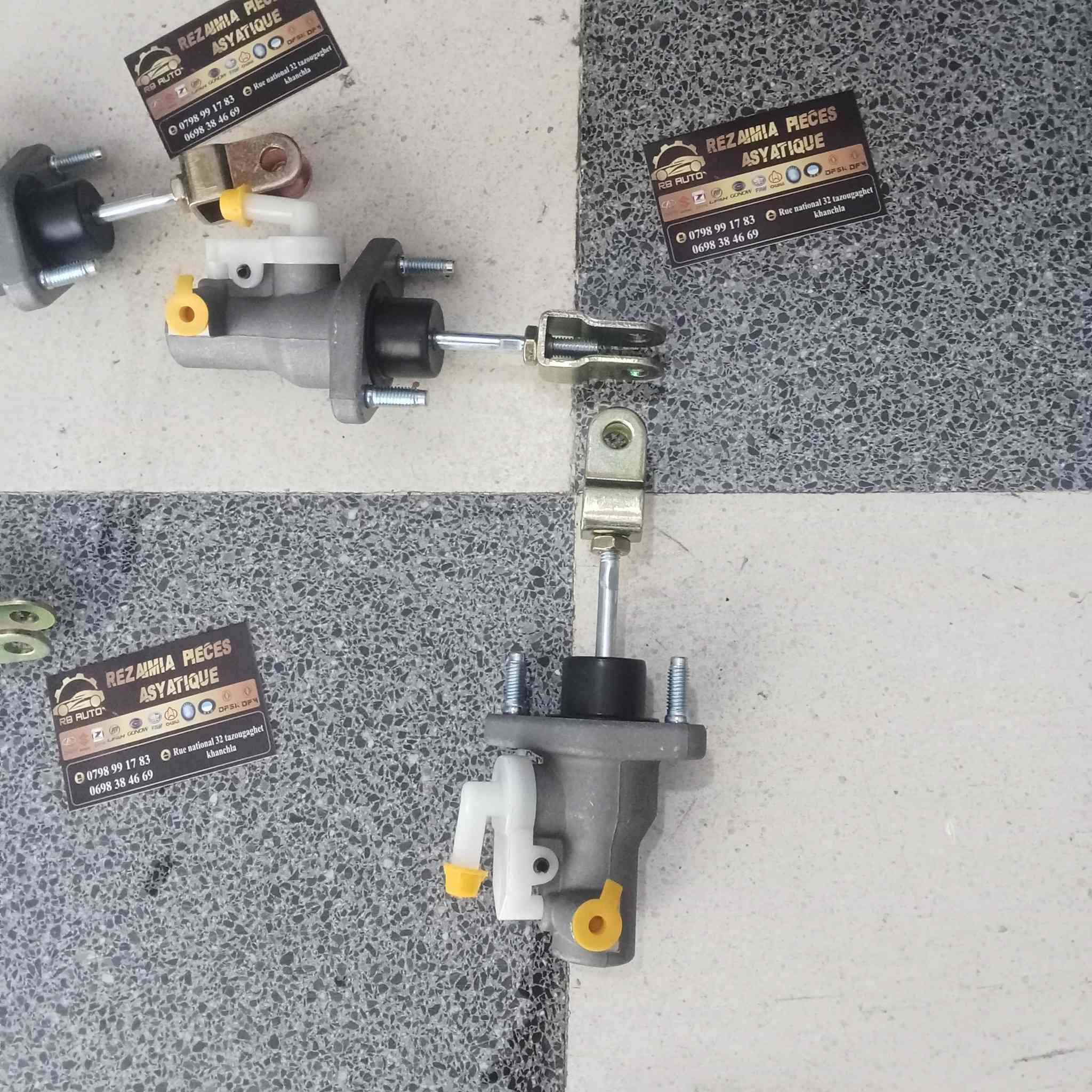 Pompe embruyage sup Byd F 3
Original qualité 
Livration disponible 
Tazougaghet Khanchla 
0798991783


**إذا كنت صاحب هذا الإعلان وتريد حذفه لأي سبب، رجاءا أرسل رسالة إلى الدعم الفني**