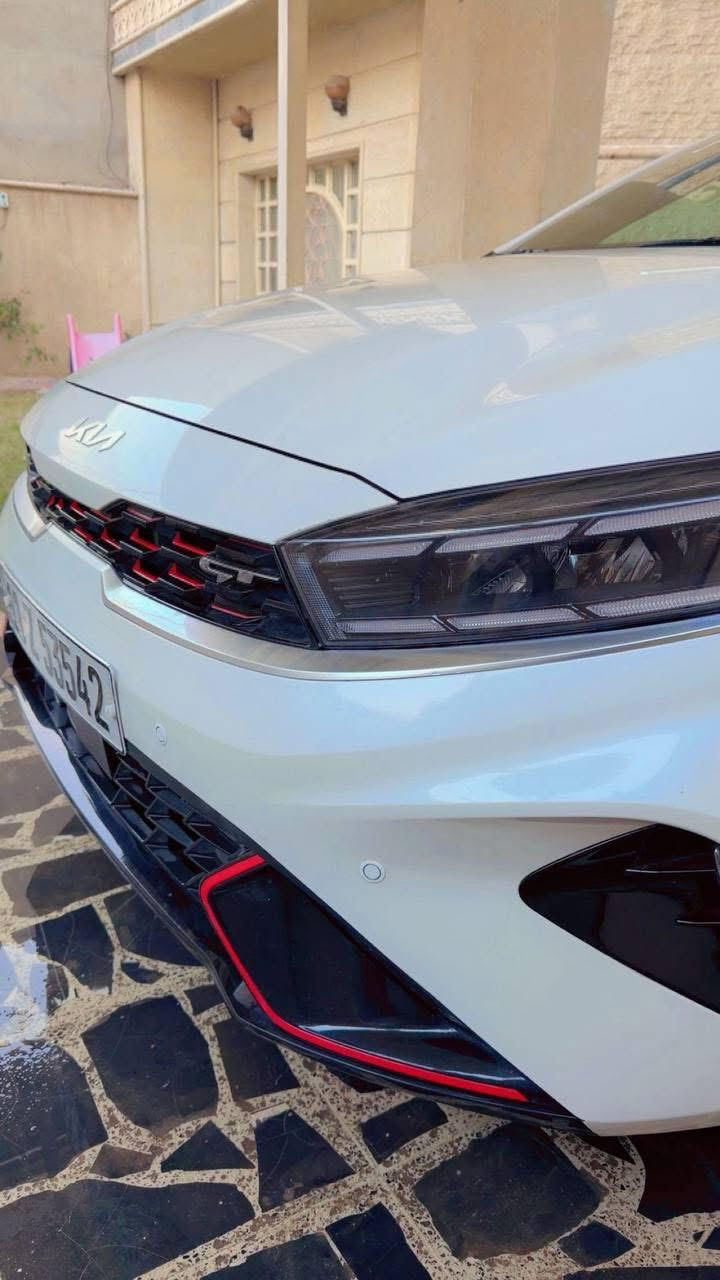 كيا فورتي 2023 GT للبيع فقط
اعلى فئة فول مواصفات 1/1

السيارة ليبل واحد لا صبغ ولا تبديل 

رقم بغداد ب اسمي 

تخم تاير جديد 

بصمة تشغل  

بصمة ابواب + تشغيل عن بعد 

كشنات تدفئه تبريد جلد كشن سائق كهرباء

دركه مختومه GT على شكل حرف D

ختم GT في الدشبول مضيئ متغير الاوان 

قطعتين تبريد 

سستم صوت هارمن 

رادر 360 درجه 

تحديد مسار + بريك اوتو 

قياده ذاتيه 

حساسات خلفيه وجانبيه 

اكزوز رياضي بلاد + شفتات ستيرن 

فتحه سقف سلايت 

اشاير امامي لد 

بك لايت لد

لايت فول زنون 

ويل رياضي 18 

هاند بريك بصمة

اوتو هولد 

شاحن لاسلكي 

اناره داخل لد ابيض

مكينة 1600 تيربو 210 حصان

كير DCT دبل كلج رياضي 

ماشيه 21.000 الف 

مكانها بغداد السيدية 

السعر : 18.000$

180 ورقة

الحادث موضح بالصور خفيف وبيها رصعات 2 وحدة بالبنيد والثانية بالقمارة مال شحن

صور الحادث بالصور 

*********** متوفر واتس اب

*********** كورك
