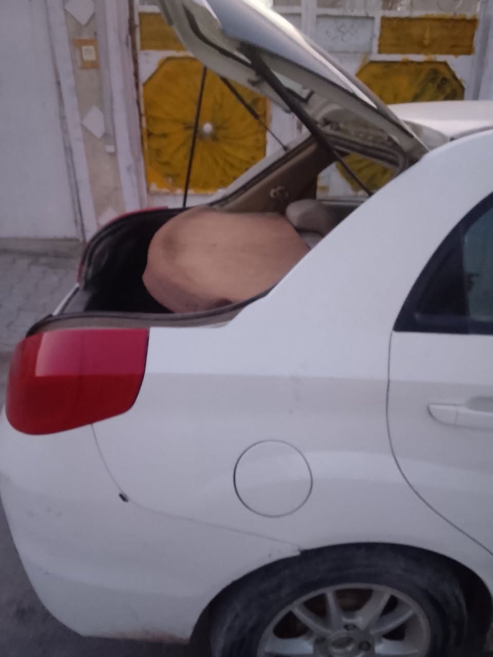 سيارة شيري  فلاوين موديل 2011 تحويل ثاني يوم  سيارة بلادية كير عادي السعر 35 أو بي مجال المكان بغداد  الشعلة هاتف ***********
