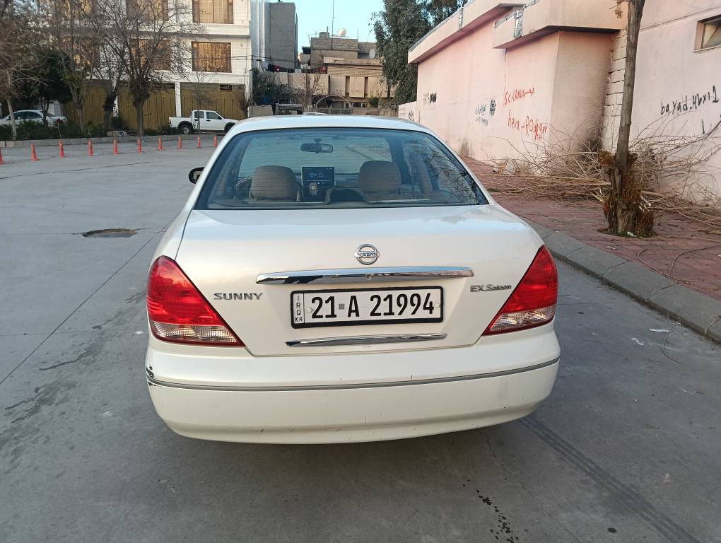 سەنی ٢٠٠٩ یابانی 

سەیارەکە زۆر بە  پاکی ماوەتەوە و هیچ ئەرکێکی نیە بە شەرتی ١٠٠ فیتەر بیبە
 گێڕو مەکینەی نەکراوەتەوە و زۆر بێ کێشەو مەزبووتە
چوار جام کارەبایە 
شاشەی ئایپادە 
لایتەکانی باشترین لیدی لەسەرە
دوو سویچی شەریکەی ماوەتەوە

 بۆیاخ تەنها یەک دۆسیەی بۆیاخە 
کەمێک کاڵبوونەوەی هەیە 
بستێک ساردی هەیە لای لایتی سەکن
لای چەمەلەغی دواوە کەمێک تەعدیلاتی بەسیتی هەیە

  
سەنەوی هەتا ٢٠٢٩ تازەیە سەنەویش بەناوی خۆمانەوەیە

ژمارەی تەلەفوون : ***********
*********** السليمانية, العراق
