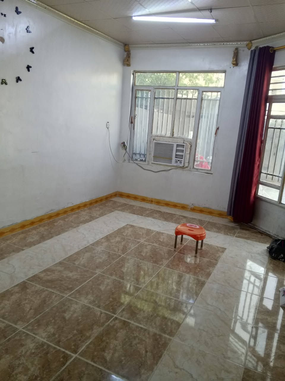 للايجار
دار سكني حي حي صلاح الدين خلف الملعب
٣ غرف نوم ملحقات كامله
للاستفسار أكثر عل خاص او الاتصال *********** موجود وتساب
