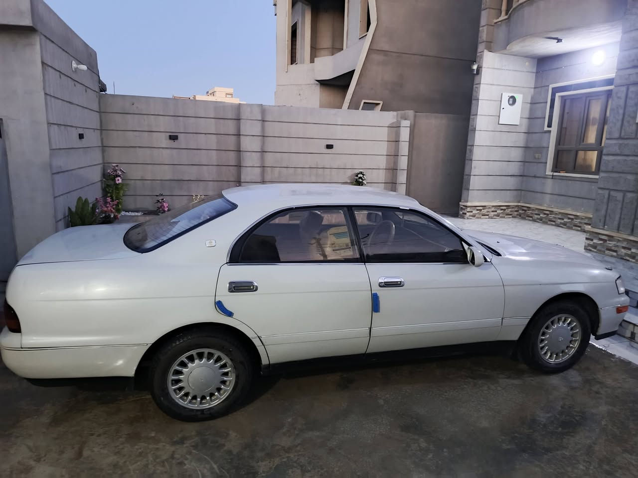 سياره بطه محرك 2500 تواير جديد صدر جديد تبريد ثلج مامگصوص السعر 50$
رقم دولي مابيها ضربه للستفسار الاتصال  ع ***********

