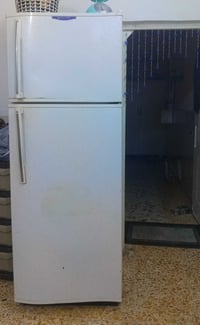 ثلاجه للبيع السعر 175        ‏‪07735257809‬‏