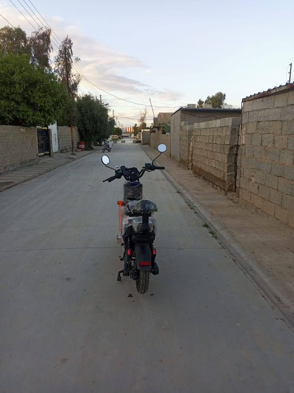 سلام عليكم دراجه شحن 918 موديل 2026 خمس بطاريات كهربائيات كله شغال وبي ترجع بك R وكل عيب مابي جديد وسعره 425 وبي مجال مكاني كركوك قريه تركلان الشراي يجي خاص او يتصل ***********
