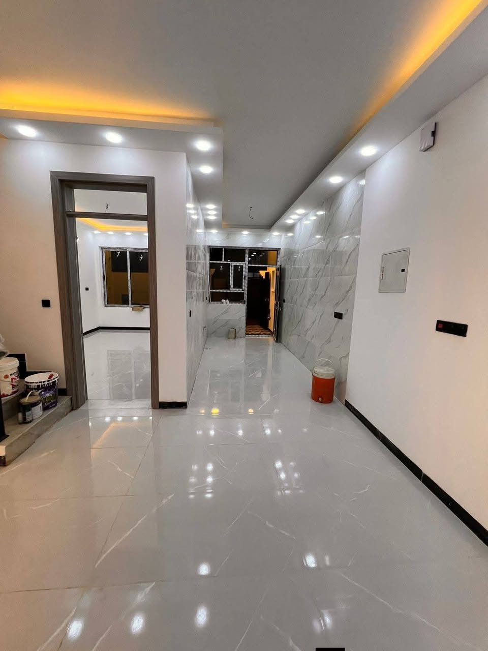 🏡 للبيع – دار  زيرو جاهز للسكن 🏡
🔹 الموقع: بغداد – الدورة – البوعيثة

منطقة هادئة وقريبة من جميع الخدمات 🛍️🕌🏫 

تفاصيل العقار:

✅ المساحة: 100 متر

✅ الواجهة: 6.25 متر

✅ النزال: 16 متر

✅ عدد الطوابق: طابقين وبيتونه ✅حديث

مواصفات البناء:

✔️ 4 غرف نوم واسعة

✔️ استقبال مريح

✔️ صالة واسعة

✔️ مطبخ بتصميم عصري

✔️ صحيات عدد (2)

✔️ تشطيب درجة أولى مع جميع الخدمات

🛑 ملاحظة: الدار جاهزة للسكن فورًا

📜 نوع العقار: طابو زراعي – سند 25 – تنازل شركه و إقرار محكمة

📞 للاستفسار:

📲 اتصال أو واتساب على الأرقام:

☎️***********

📩 لمزيد المعلومات تواصل وا معنا
