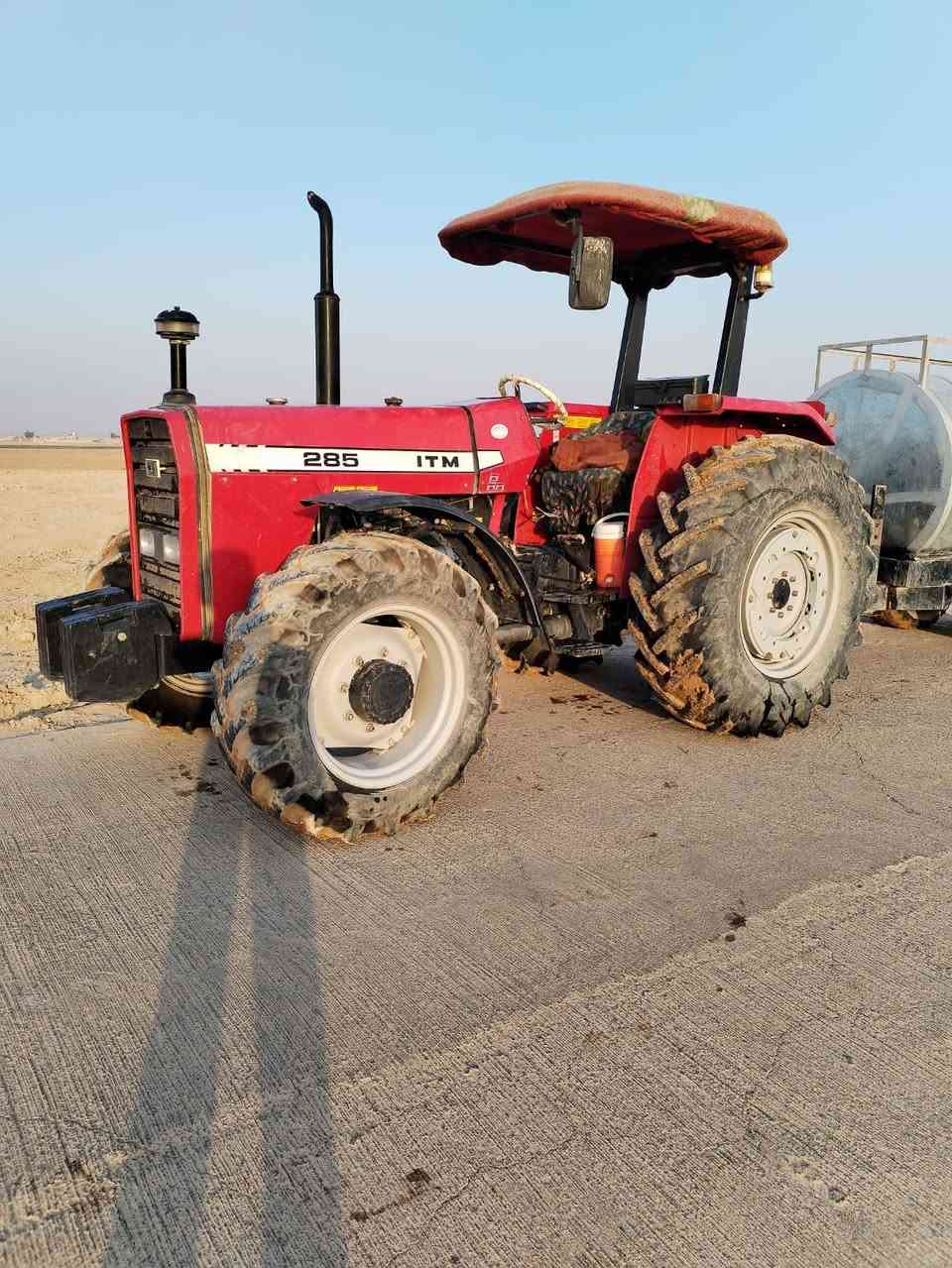 تركتر ايراني موديل 2019 رقم سليمانية بأسمي ، المكينة وضع شركة مكان التركتر كركوك
***********
