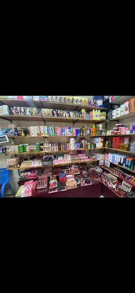 سلام عليكم اخوتي المحل للبيع كامل ملحقاته من سبلت وكلشي محل مناقصه شي رايده ب9 مليون قفل عنواني ناصريه شارع النيل رقمي *********** ناصرية
