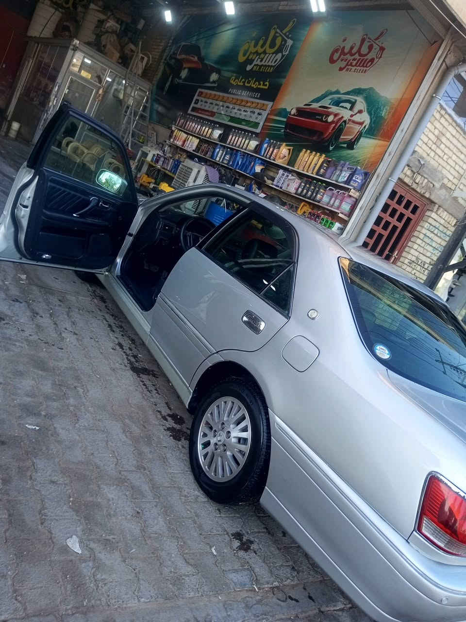 السلام عليكم م
ملكه للبيع 
فول مواضفات عده الفتحه 
اربع دكم
كشنات كهربائي ابرعه 
ستيرن كهربائي 
ثلاجه 
السياره كفاله من كصه ونقل الجثه 
مدفوعه كمرك وكامله باقي على ستلام الوحات 
حداديه كير محرك كفاله جديده السياره ما متعوبه احله من الصور السعر 90وبيها مجال 
تليفون ***********مكان السياره نجف  حي الانصار
