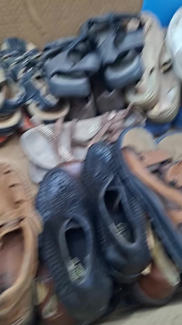 الآن فتح جركز جلد رجالي ماركات ايطالي  فول نظافة و قميص اسود
( محل بالات ميلانو ١ للملابس الرجالية )
عنوان المحل :- الرفاعي شارع ٤٠ المحلات الجديدة (الاستثمار)


**إذا كنت صاحب هذا الإعلان وتريد حذفه لأي سبب، رجاءا أرسل رسالة إلى الدعم الفني**