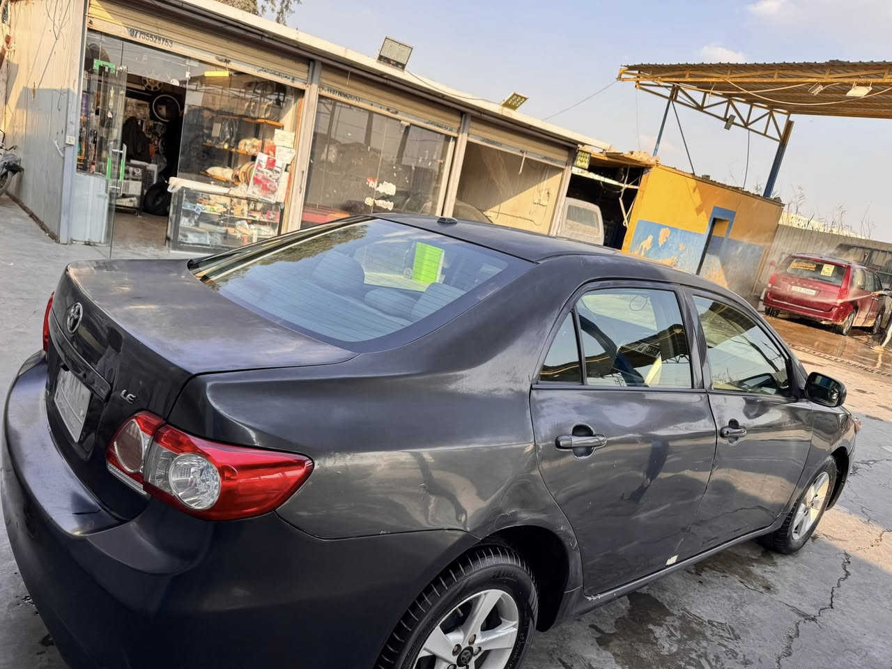 ‏سلام عليكم كورلا موديل 2009 سيارة جاهزة كل شيء شوية جراد تبريد  شغال طخم تاير باتري جديد سيارة باسمي تحويل ثانية يوم سيارة وارد أمريكي الحادث جاملغ الأمامي والباب الصدر صدر جديد سيارة عارضهه 85$ وبيها مجال بسيط مراوس السيارة سبع راكب 
***********محمد
