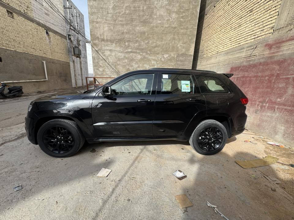 السلام عليكم
جيب اس مديل 21 هارهم
بغداد ماشيه 50 الف كيلو
رادار امامي
رادر خلفي 
حساس خلفي 
حساي امامي 
توفق ذاتي خلي ومامي 
مكان بغداد
السعر 325$ 
للتواصل ع الرقم فقط 
***********
