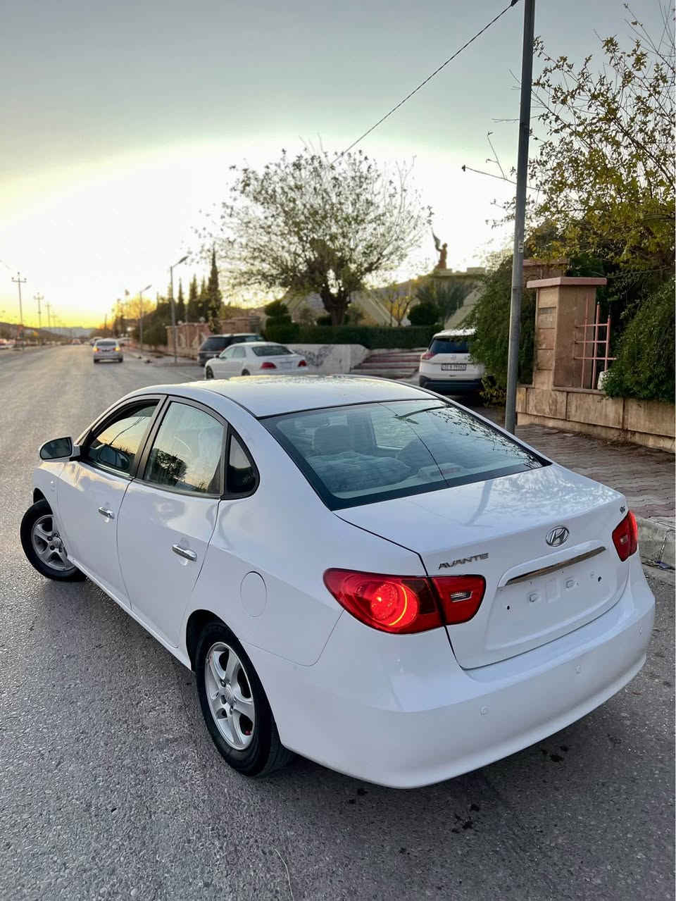 ‎ئاڤانتی براوە 
‎مۆدیل 2007
‎سەیارەكە قەپات مواسەفاتە بەس سلایت نیە 
‎گێرو مەكینە و تەبریت بەشەرت 
‎دەعمو لیدراو بەشەرت 
‎تەقەو رەقە بەشەرت 
‎٤ تایەی نوی 
‎کیلۆمەتر ڕۆشتوە ۱٥٠ 
‎مواسەفات:
‎جڵد و هیتەر
‎تەبریت لەمس 
‎مەكینە ۱٦ دەكشن بەرز 
‎ئاوینە شافت
‎حاسە 
ABS بەسراوە
‎تەبریت ساردو گەرم 
‎دەبل ئیرباگ سوكانو دەژبول
‎ڕۆنی تازە گۆڕاوە
‎سەیارەكە خایسی نیە زۆر تازەیە لە مەسرەف مەگەری
‎سەقفی وەک شوشە وایە زۆر پاکە
‎ بریكیشی بەستراوە 
‎شوین 
‎ڕانیە
***********
*********** رانية, السليمانية
