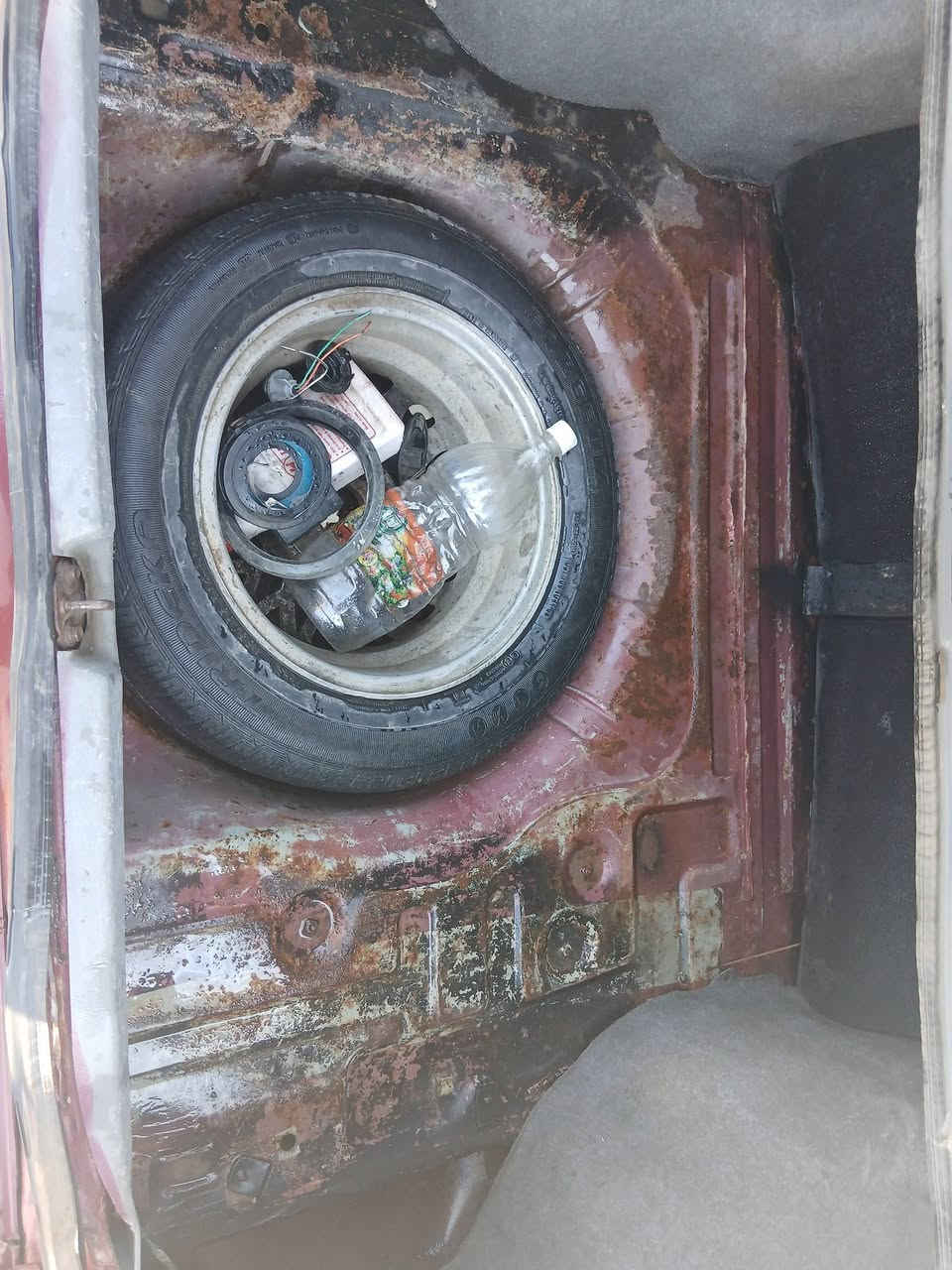 السلام عليكم كيا سيفيا للبيع موديل 95 گير او تماتيك گير مكينه زينات الصدر زين لاضربه ولاكصه صبغ جماليه شرط التحويل  مكان السيارة واسط الصويره السعر 23  وبيها مجال رقم الهاتف *********** الرقم بابل
