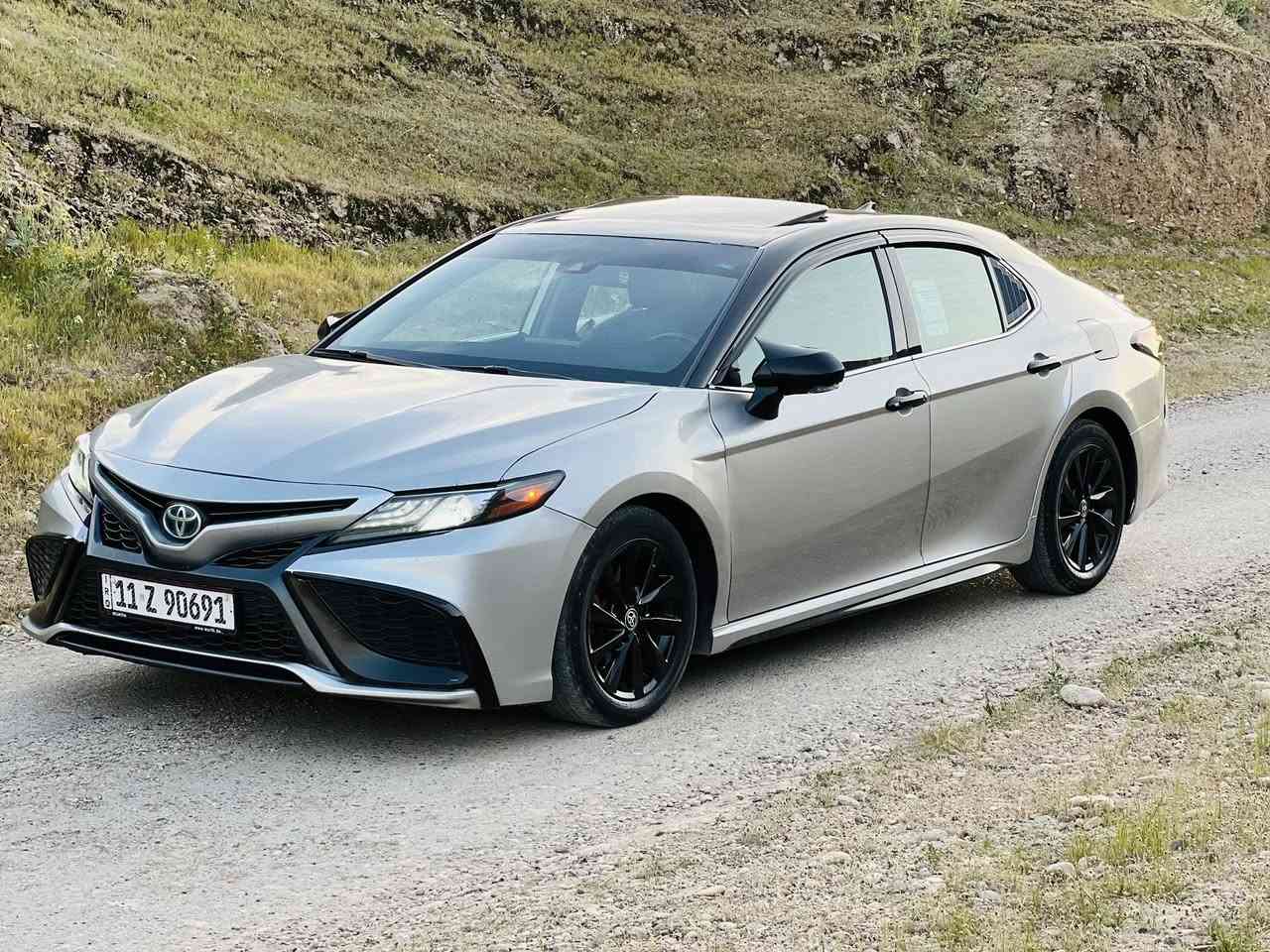 كامري xse2023
هايبرد 
المواصفات 
بصمه ✅
فتحة سقف ✅
مقاعد جلد✅
مقاعد كهرباء✅
تدفئه مقاعد ✅
شاشة كبيره ✅
فول تحكم ستيرن ✅
رادار تصادم امامي ✅
رادار النقطه العمياء ✅
عدم مغادره خط السير ✅
شاحن واير ليس✅
اوتو هولد ✅
سايد بريك بصمه ✅
كامره خلفيه ✅
3 وضعيات قياده ✅
وضعيه EV ✅
فول LED✅
اشاير بل مري ✅
مبدل بيها بونيد والباقي بارد وبيها سونار 
السياره فول مواصفات  وجديده 
رقم بغداد تحويل مباشر هزه جديده رقم جديد
سعر 185 بيها مجال 
مكاني اطراف تكريت الزلايه 
الشراي يتصل ***********
