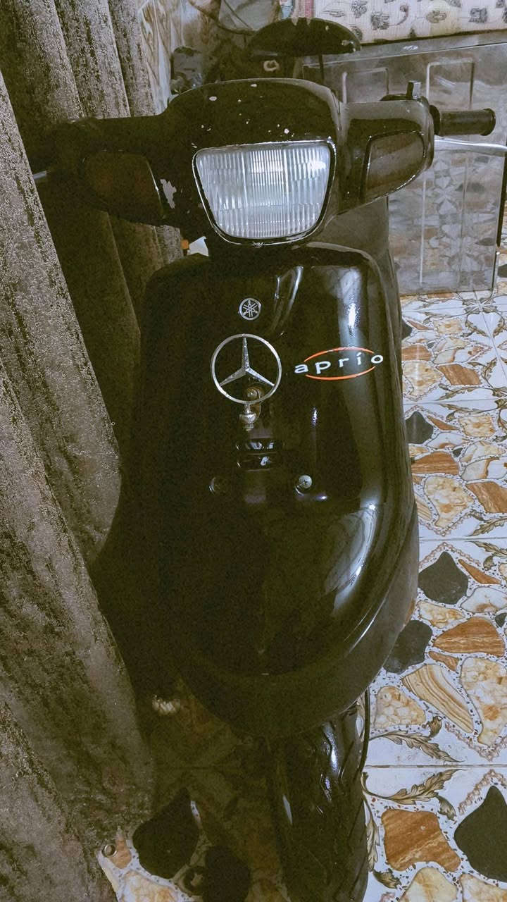 السلام عليكم دراجه بطه  مديل 2003 دراجه نضيفه كلش كلها بلاد مكينه مفتوحه مره وحده شرط شاصيها مكفول سلف هندر كله شغال لايت بك لايك أشاير كفرها بلادي سعرها 450 وبيها مجال مكاني حيره الاستفسار ***********
