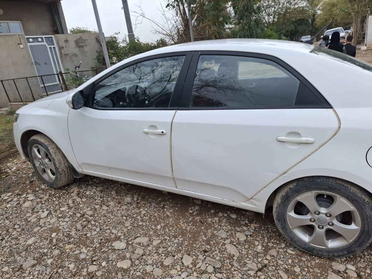 سیراتۆ مودیل 2010سەنەوی تازەیە بەناو خۆمانەویە  گێڕو  مەکینە بەشەرت بەس سەقفی ساردە  ***********
