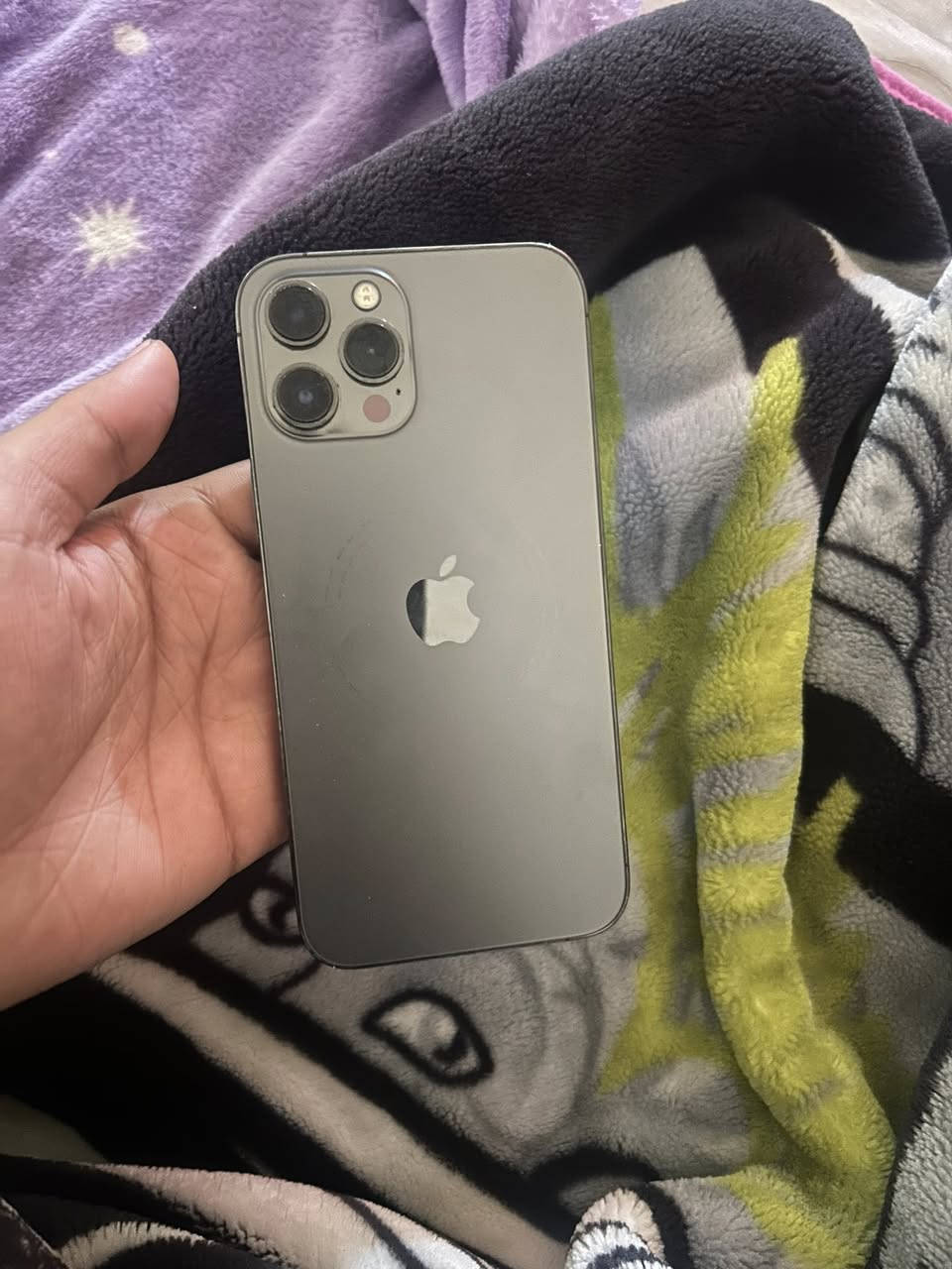 للبيع ايفون ١٢برو ماكس
بطاريه ٨٠
السعر ٤٠٠ وبي مجال


**إذا كنت صاحب هذا الإعلان وتريد حذفه لأي سبب، رجاءا أرسل رسالة إلى الدعم الفني**