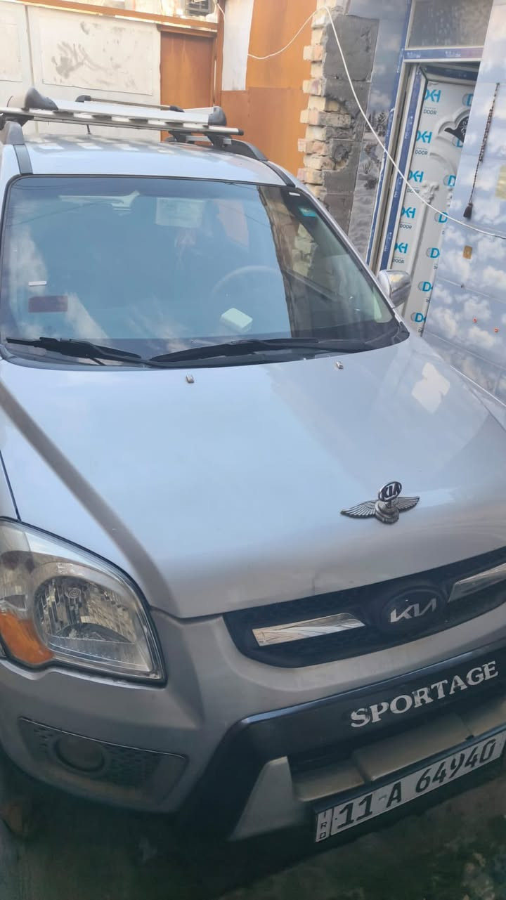 سبورتج ٢٠٠٩ مكفوله من كلشي قطره صبغ ما بيها اني مكلف بل نشر وقم صاحبها مكانه بغداد***********
