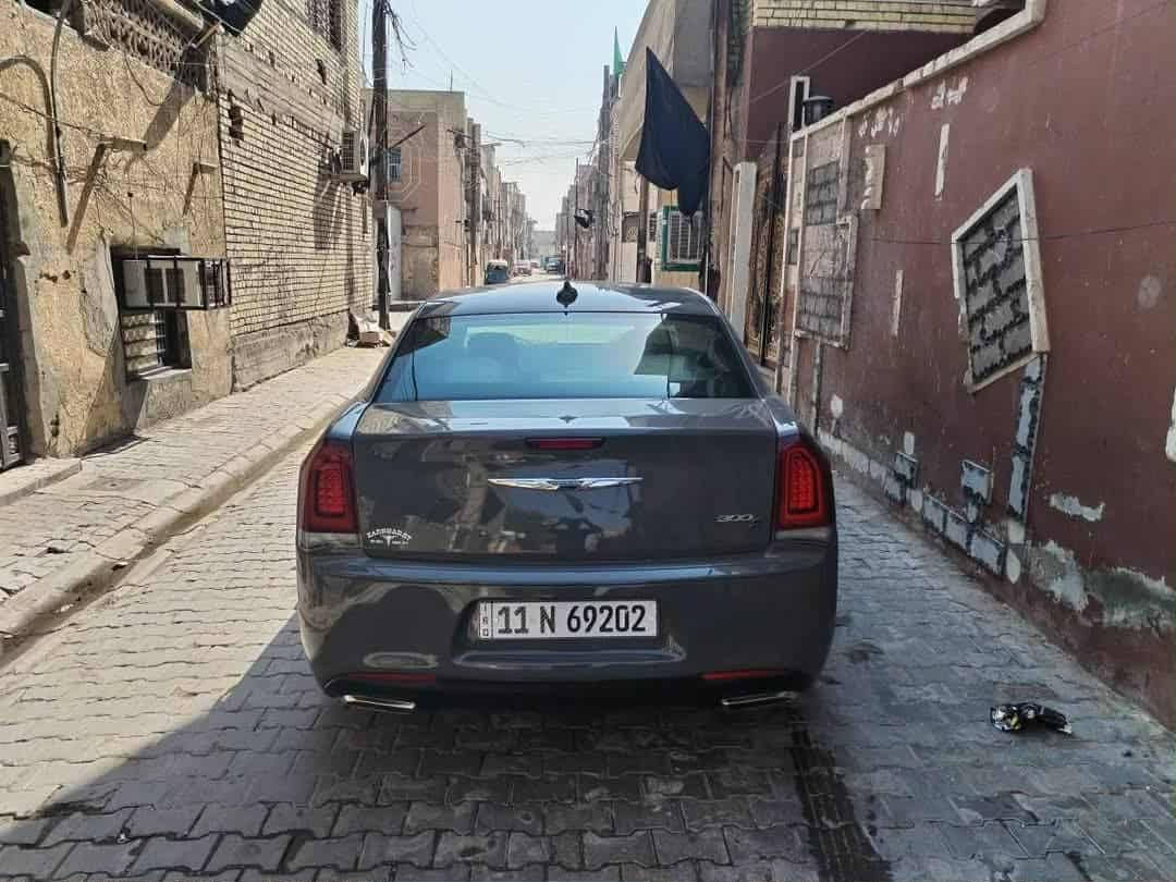 سلام عليكم
سيارة للبيع كلايسر اوباما موديل ٢٠١٩ S اصل لون سمنتي بلادي
رقم بغداد  نكليزي
محرك ٦سلندر 3600ووارد امريكي
شاشة كار بلاي
كشنات كهرباي جالت 
كير مكينة حداده وتبريد جديد بعدة على وضع شركة
دمام الباين بل صندوك
سبورت رياضي
كشنات حضن S
تو ويل بس شادلهة ويل مال فور ويل ١٨
 سيارة حادثة بس دعاميات نفسهن مرجعينهن
ماشية ٨٠ميل
سعر مطلوب ٢٥٠ورقة
مكان سيارة بغداد***********
