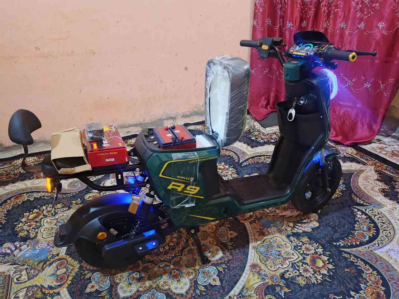 السلام عليكم ار 9مديل 26 حديث
5بطاريات دبل 32امبير مكفوله كفاله عامه 

ستخدام سبوعين فقط ماماشيه تجي وشوف بعينك بعدتها بلزكات الشركه 
كهربائيّات شغاله لايت عالي وناصي دبل اشاره اشاره يمنه ويسره وهورن وبلوتوث 
غراضها كامله  شاحنه الاصليه بالكارتون سويجين وبصمتين وكارت ومرايات وكفات ماشادهن بالكارتون بيع مستعجل 

السعر 525 وبيها مجال قليل حك الجيه 

عنوان بصره شارع 30شارع القائد


**إذا كنت صاحب هذا الإعلان وتريد حذفه لأي سبب، رجاءا أرسل رسالة إلى الدعم الفني**