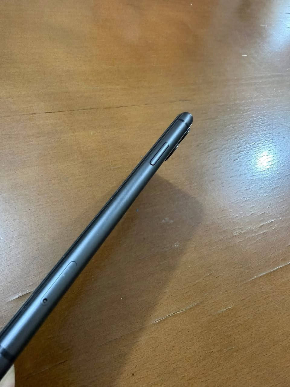 للبيع ١١عادي اخو الجديد نظيف خطين مالت بيت ذاكرة ١٢٨ بطارية ٧٢ ميصرف شحن ابد تجي وتشوفة كدامك مكان  فقط اتصال البلديات *********** السعر 230الف بي مجال قليل
