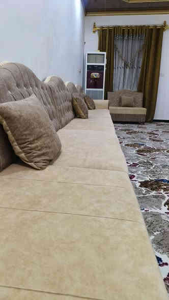 قنفات درجة اولى 
   تفصال بليود الاصلي شرط 
 ديوان 8×4 
العنوان :البصرة الزبير 
السعر :مليون و300
رقم الهاتف: ***********
