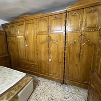 غرفة خشاب • ٦ أبواب • مستعملة قليلاً